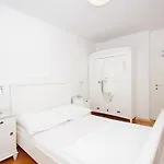 Apartman Lisa By Interhome