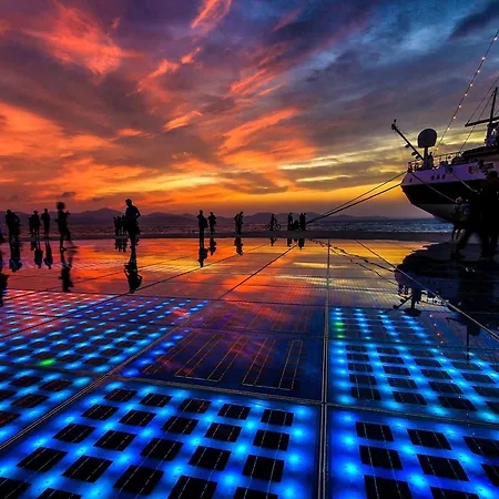 Lisa By Interhome 扎达尔