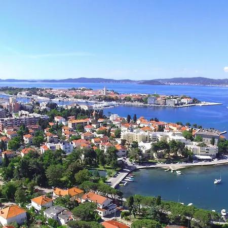 Apartment Lisa By Interhome Zadar