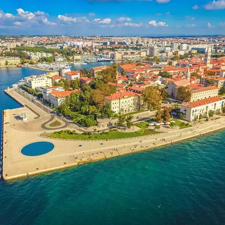 Apartment Lisa By Interhome Zadar