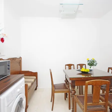 公寓 Lisa By Interhome *